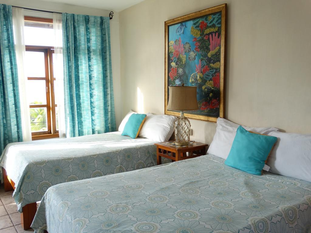 Hotel Y Restaurante Cesar Mariscos เตลา ห้อง รูปภาพ